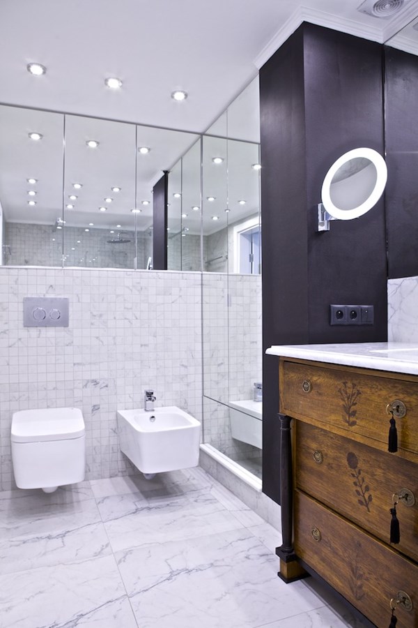 Stylowa łazienka z naturalną mozaiką