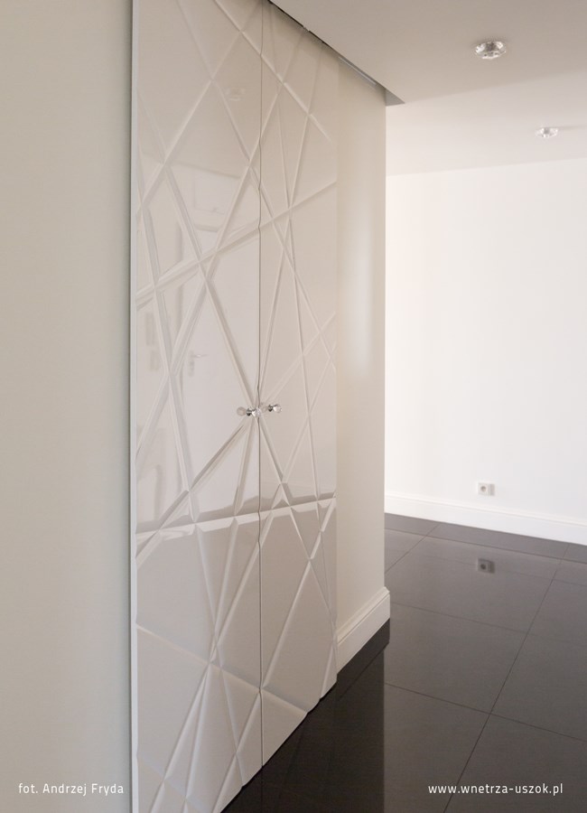 Biały przedpokój Przedpokój na wysoki połysk