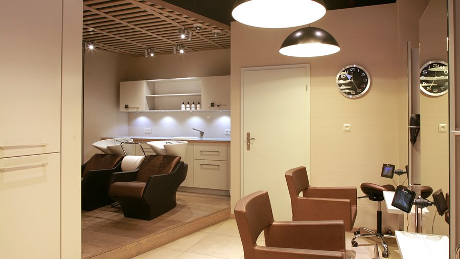 Pomysł na salon fryzjerski Pomysł na salon fryzjerski styl nowoczesny