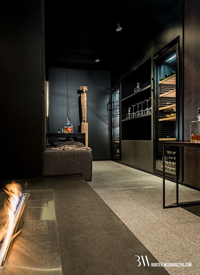 Salon gościnny w winną piwniczką 1