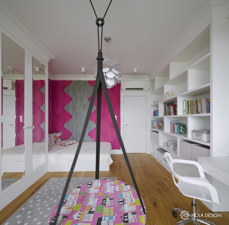 Różowe akcenty w pokoju dziecięcym Hola Design
