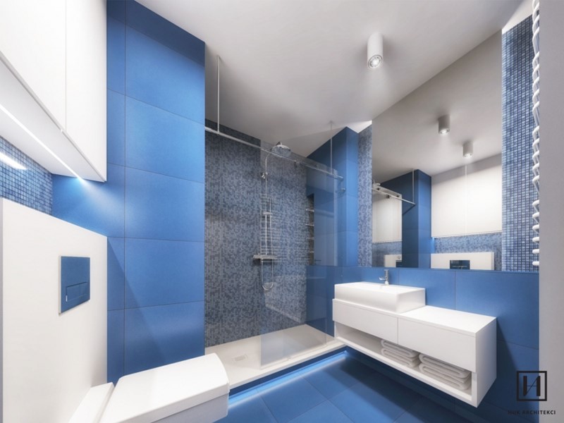 Niebieska łazienka w dwóch wariantach - Huk Architekci