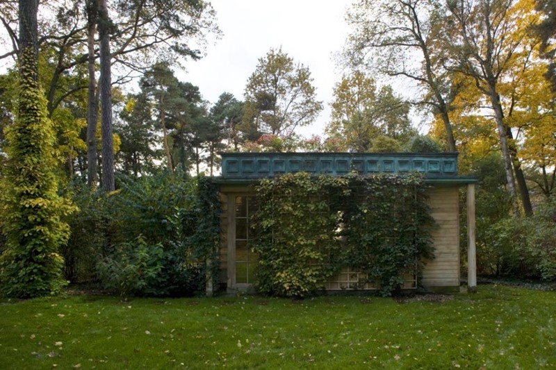 Klasyczna rezydencja z dużym ogrodem