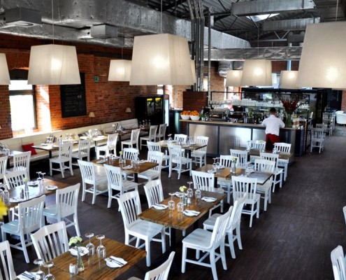 Aranżacja industrialnej restauracji