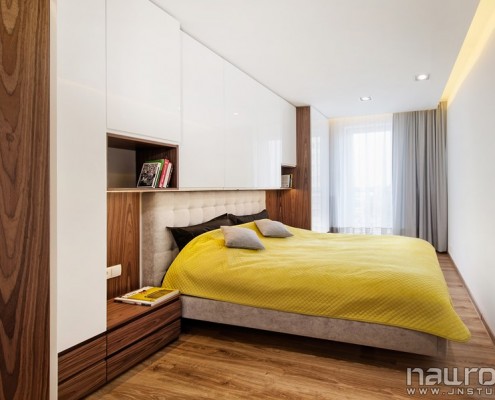 Nowoczesna sypialnia z żółtym akcentem Joanna Nawrocka