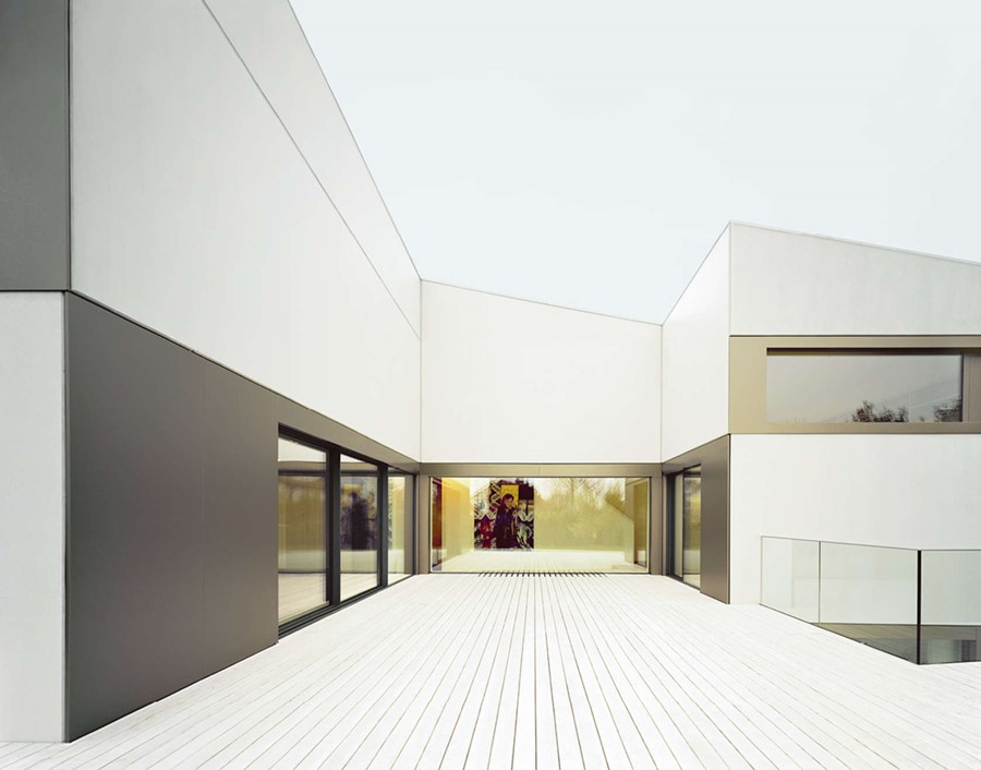 Minimalistyczny dom w bieli City Villa S3 1