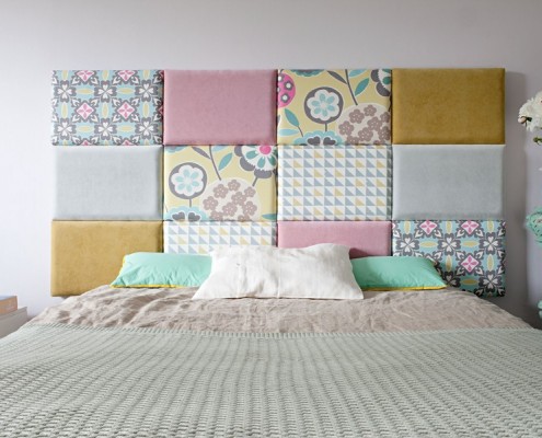 Kolorowe panele ścienne przy łóżku Made for Bed