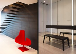 Aranżacja minimalistycznego korytarza Katarzyna Kraszewska