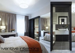 Sypialnia z małą łazienką Inventive Interiors