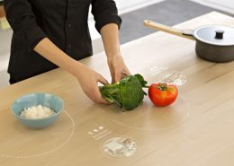 Kuchnia przyszłości Ikea 2025 Mutimedialny stół kuchenny