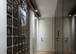 Nowoczesny przedpokój z galerią fotografii Hola Design