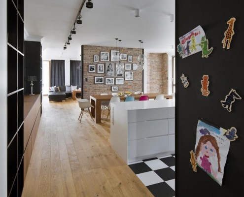 Otwarty przedpokój w nowoczesnym stylu Hola Design