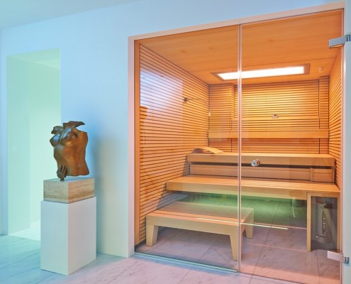 Nowoczesna sauna w kwadratowym układzie Klafs nowoczesne sauny