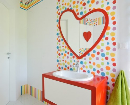 Aranżacja kolorowej łazienka Joanna Zawicka