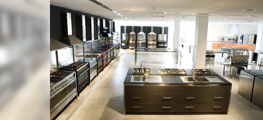 Showroom Smeg Smsterdam kuchnia wolnostojące