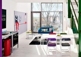 Żywe kolory w nowoczesnym lofcie - kolory w salonie