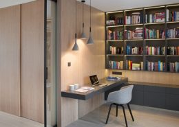 Nowoczesna biblioteka w domu