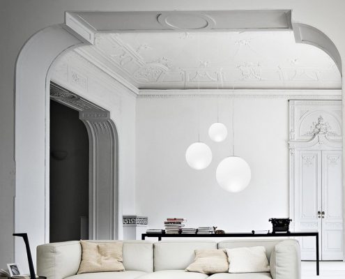 Białe wnętrze w eklektycznym wydaniu - Nemo