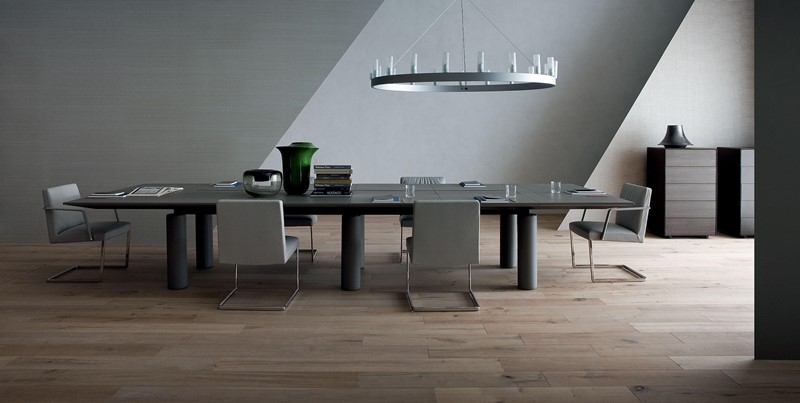 Duży stół w nowoczesnym stylu - Poltrona Frau