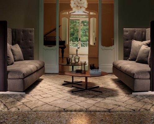 Wysokie sofy w salonie - Poltrona Frau