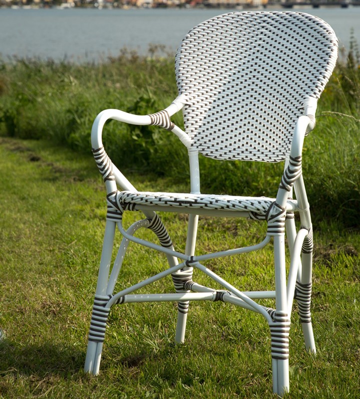 7176CPWH ALU Valerie_vand meble Sika Białe krzesła ogrodowe z klasyczną nutą