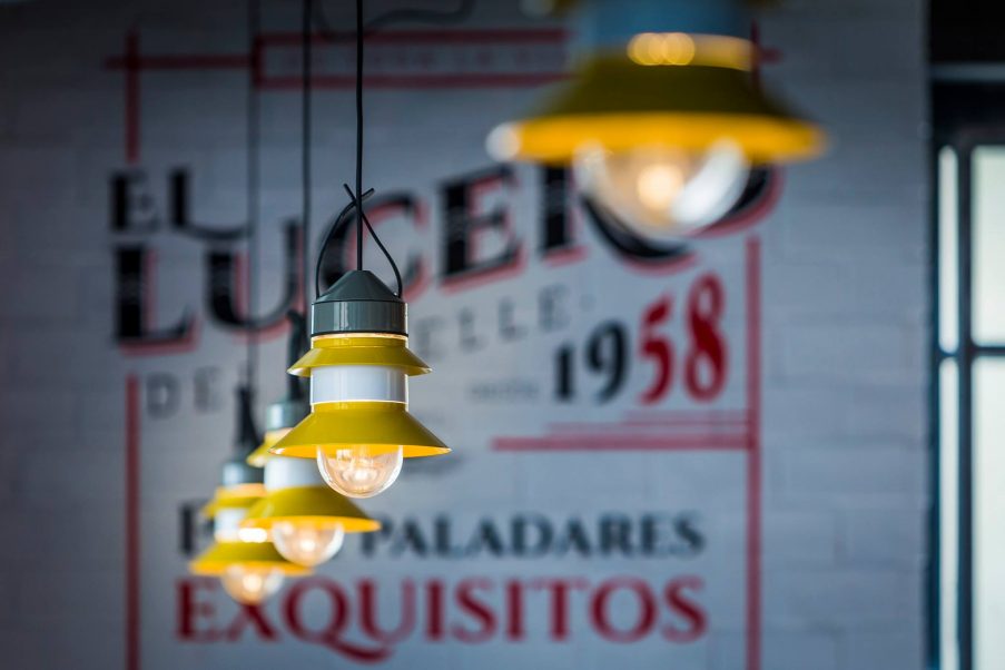 Styl retro w restauracji - El Lucero Restaurant