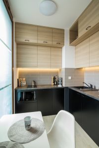 Mała kuchnia w kawalerce