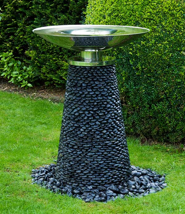 Mała fontanna ogrodowa VORTEX David Harber