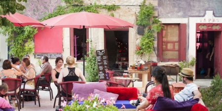 Designerski parasol do ogrodu i restauracji Gulliver