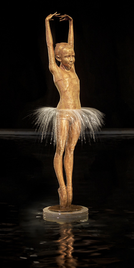 Rzeźba fontanna z brązu Kleine Ballerina Małgorzata Chodakowska