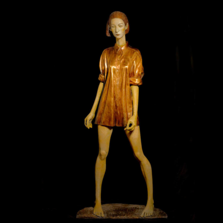 Rzeźba z brązu Kobieta w Koszuli Małgorzata Chodakowska
