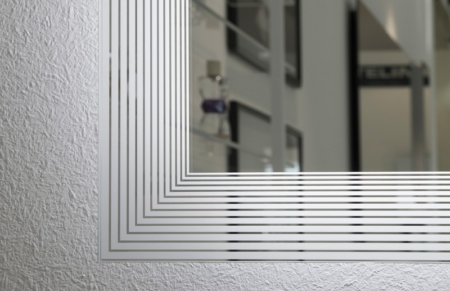 Prostokątne lustro łazienkowe z podświetleniem Laser