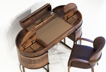 Ekskluzywne biurko z ciemnego drewna Aria