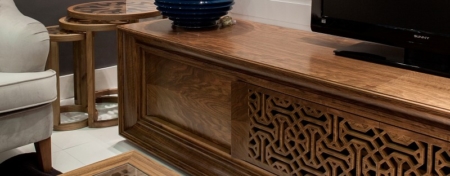 Ekskluzywny stolik RTV w orientalnym stylu Ottoman