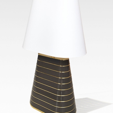 Elegancka lampa stołowa w nowoczesnym stylu Giza