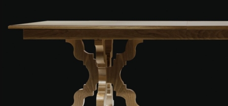 Prostokątny stół z klasycznymi nogami Rocco