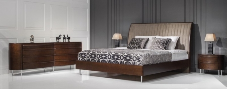 Stylowe łóżko z tapicerowanym wezgłowiem Versa