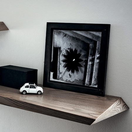 Drewniana półka w nowoczesnym stylu Twist.jpg