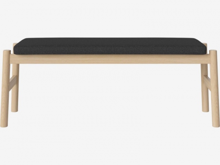 Drewniana ławka z tapicerowanym siedziskiem Float 9 Bolia