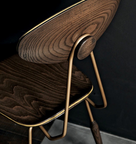 Ekskluzywne krzesło bez podłokietników Mantis 2.jpg