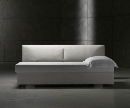 Minimalistyczna sofa Vulcano